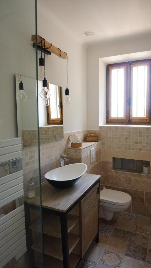 B&B Oasis Des Lavandes - Chambre Coqueliot Villeneuve-les-Avignon Exterior photo